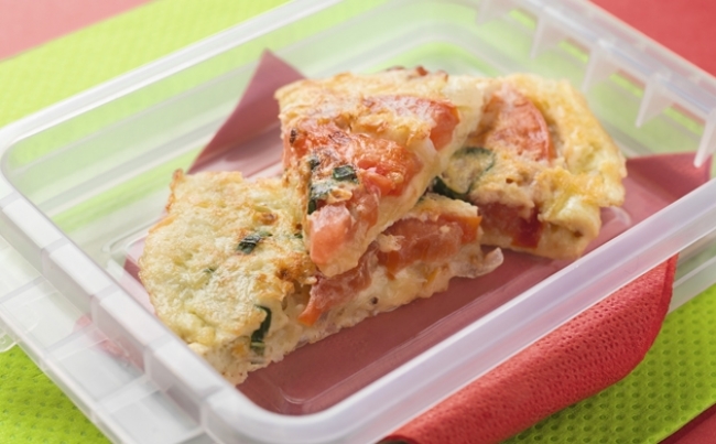 Tortilla de queso con tomate